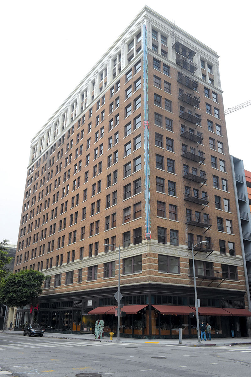 FREEHAND HOTEL